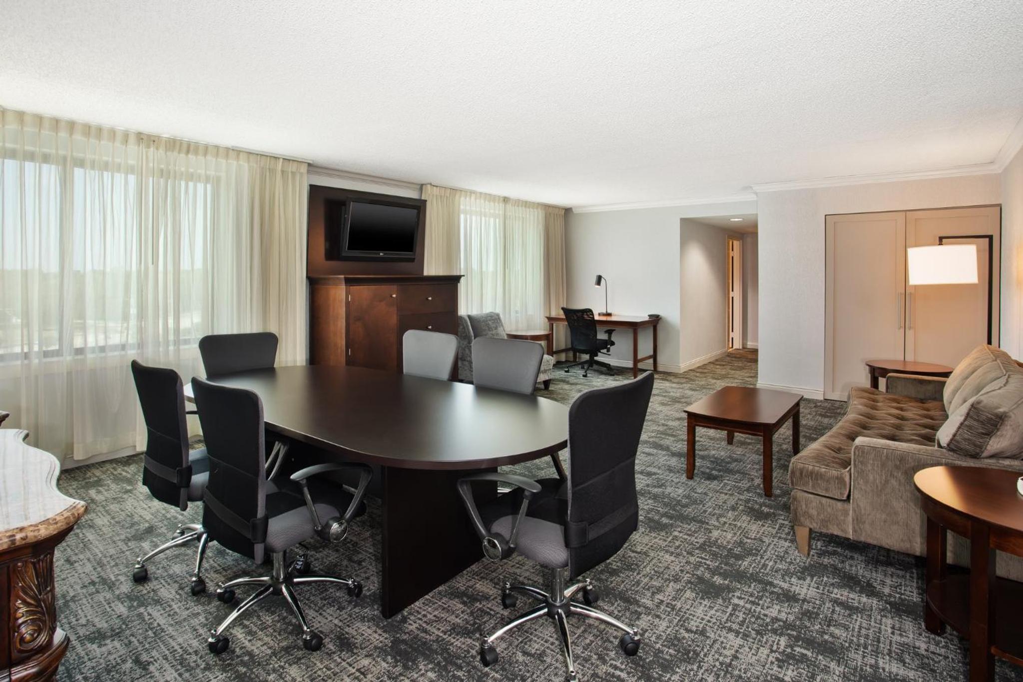 Crowne Plaza Chicago-Northbrook, an IHG Hotel - Property Image 62