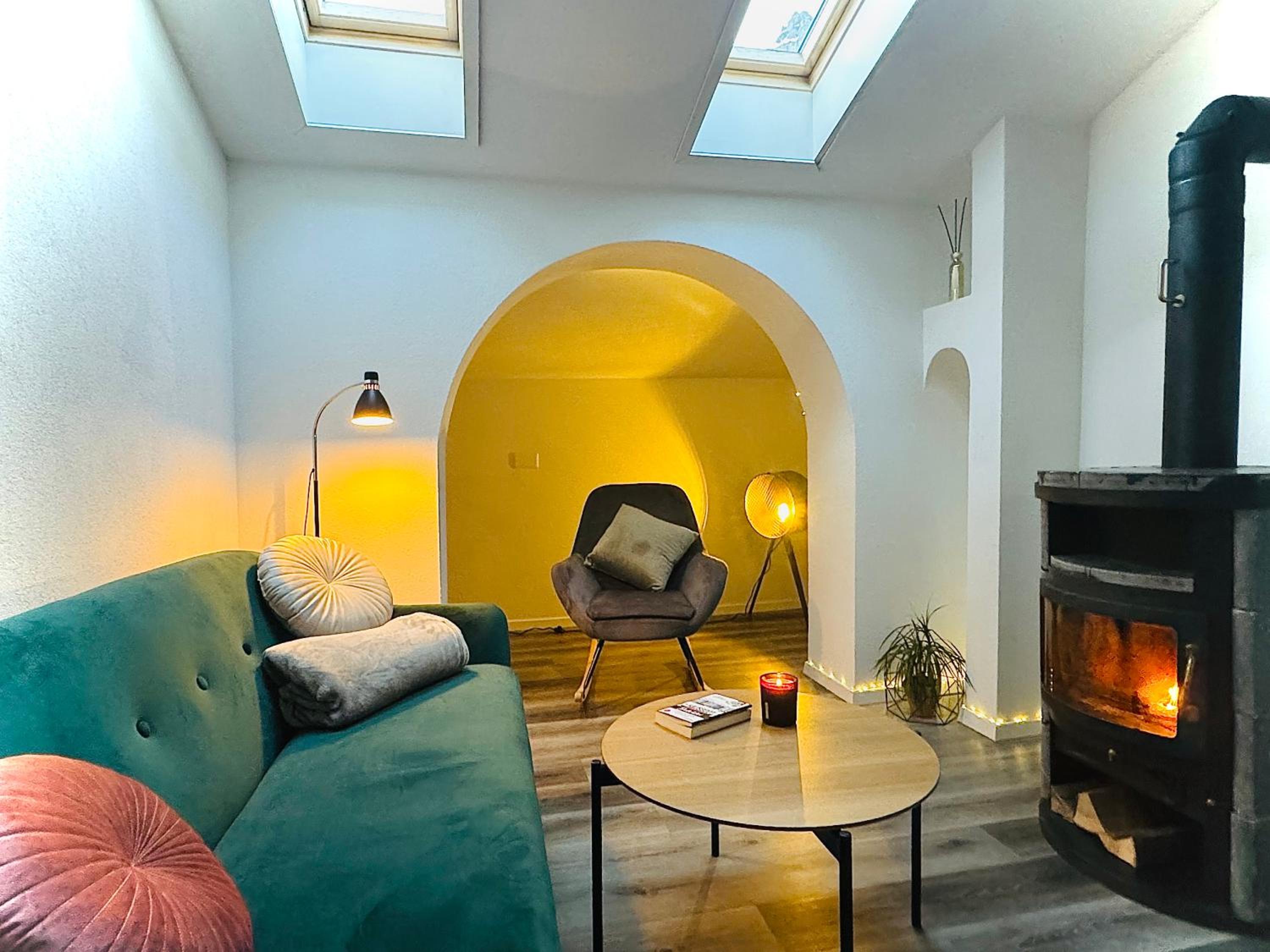 Bellevue & Classy Mountain View apartment