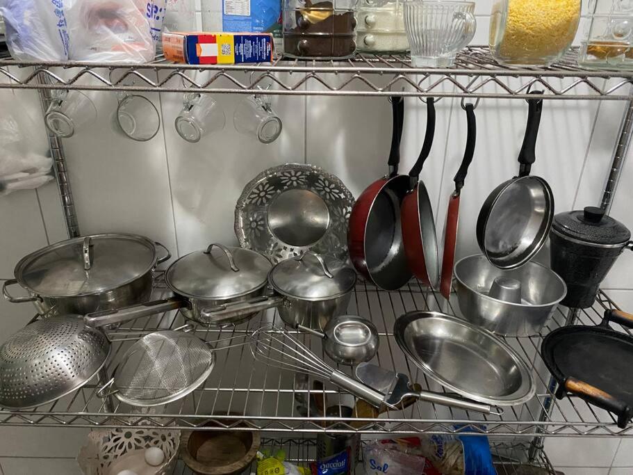 Apartamento perto de tudo em condomínio fechado.