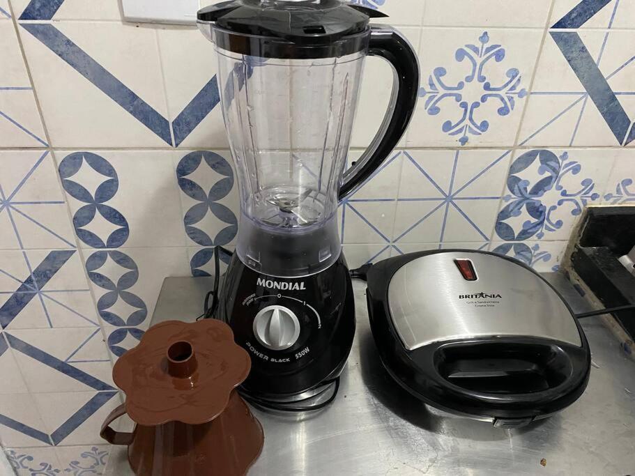 Apartamento perto de tudo em condomínio fechado.