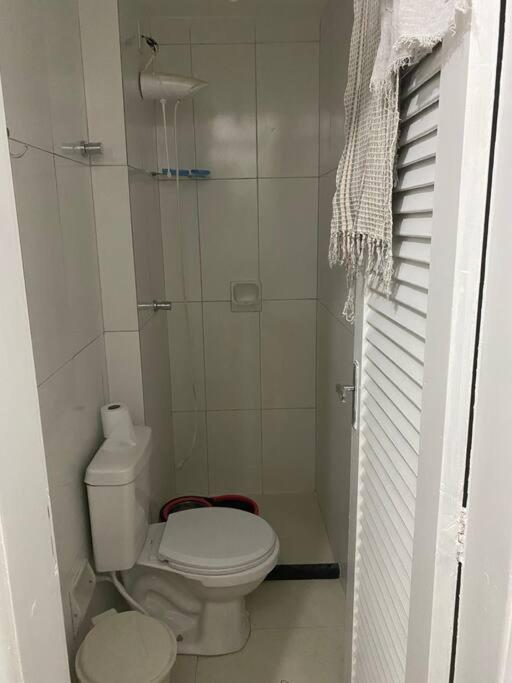 Apartamento perto de tudo em condomínio fechado.