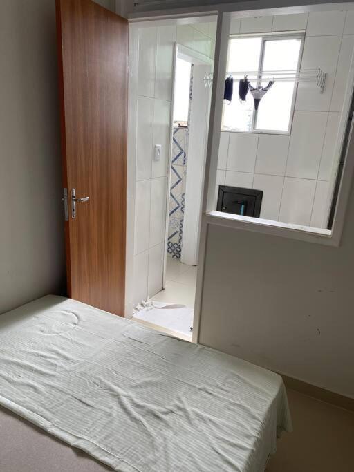 Apartamento perto de tudo em condomínio fechado.