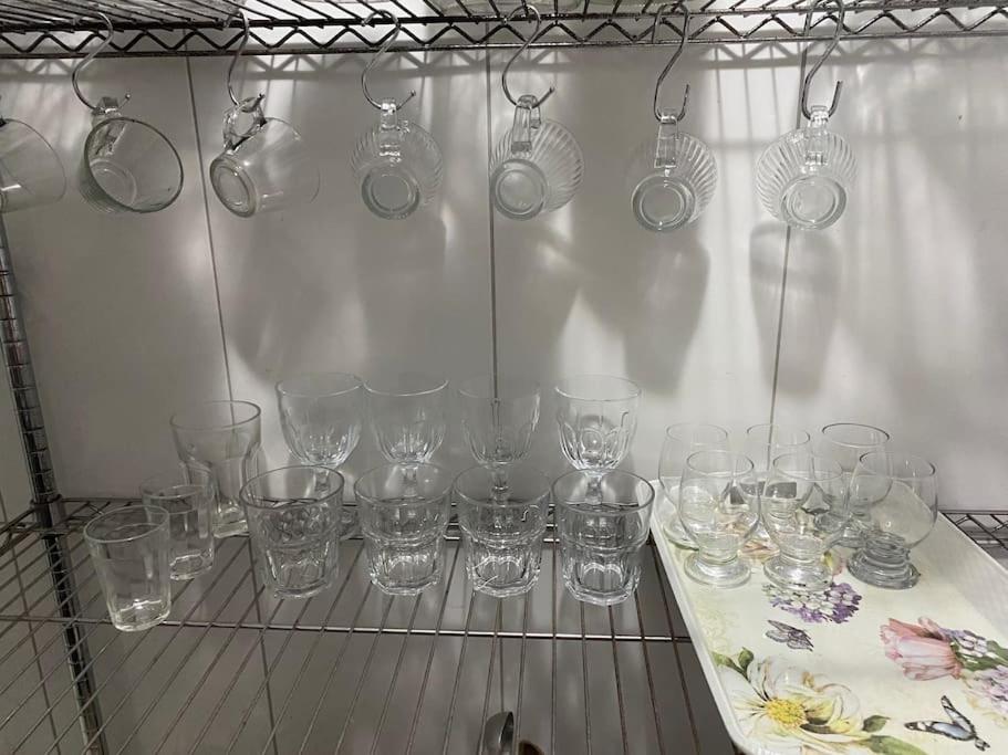 Apartamento perto de tudo em condomínio fechado.