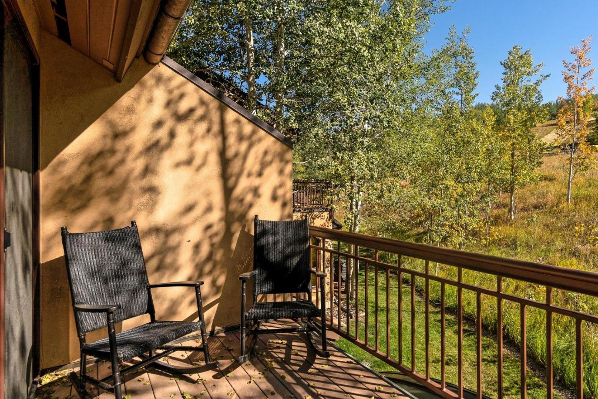 Townhome with Ski-in Access near Pool and Spa by The Woodrun V Townhouses view 4
