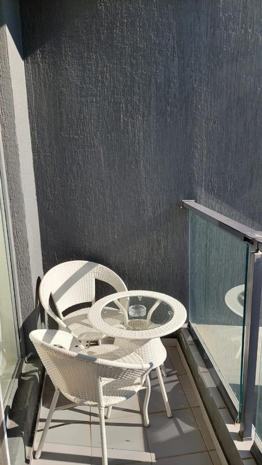White Sales AmiranApartment (AA)