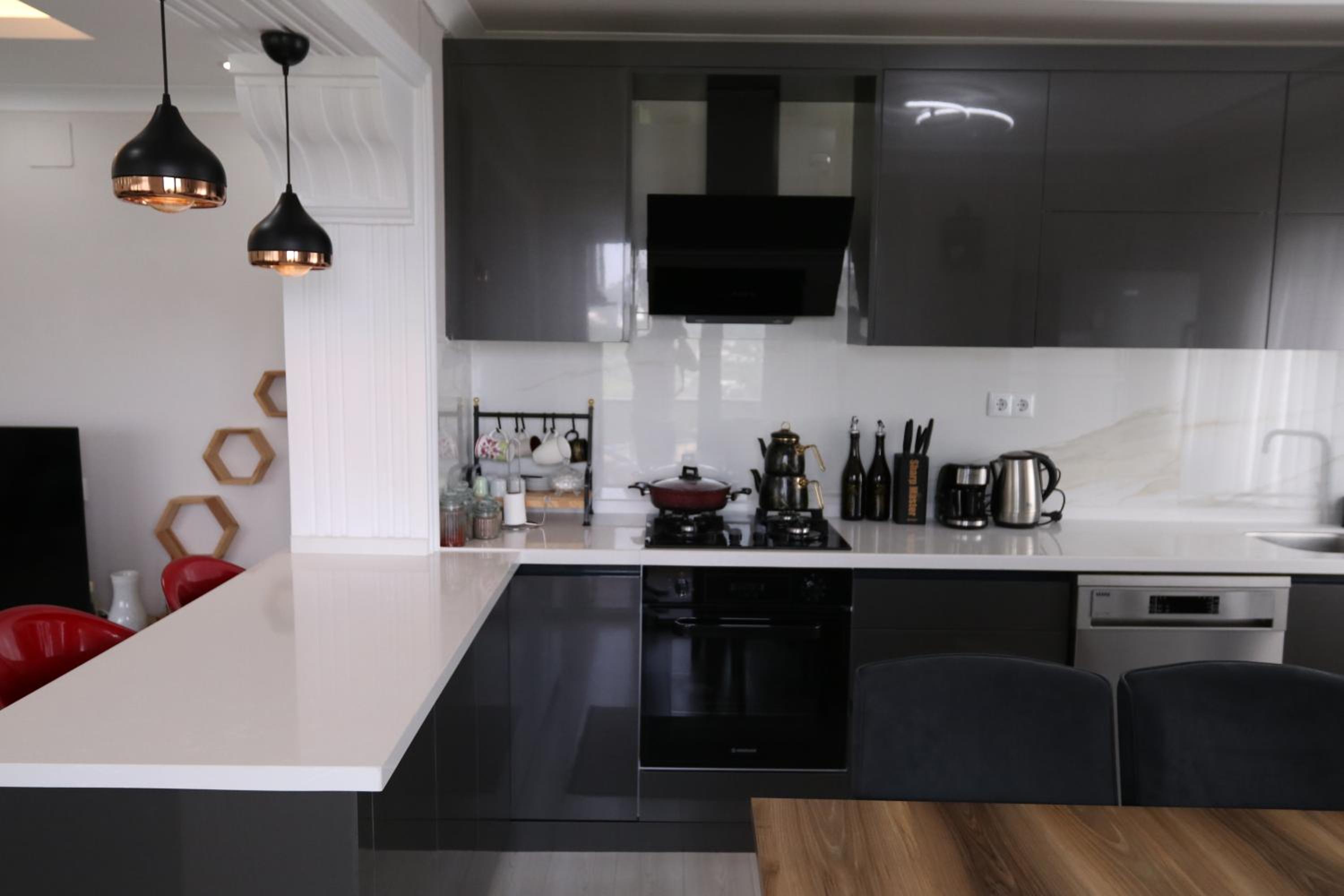 Sama house