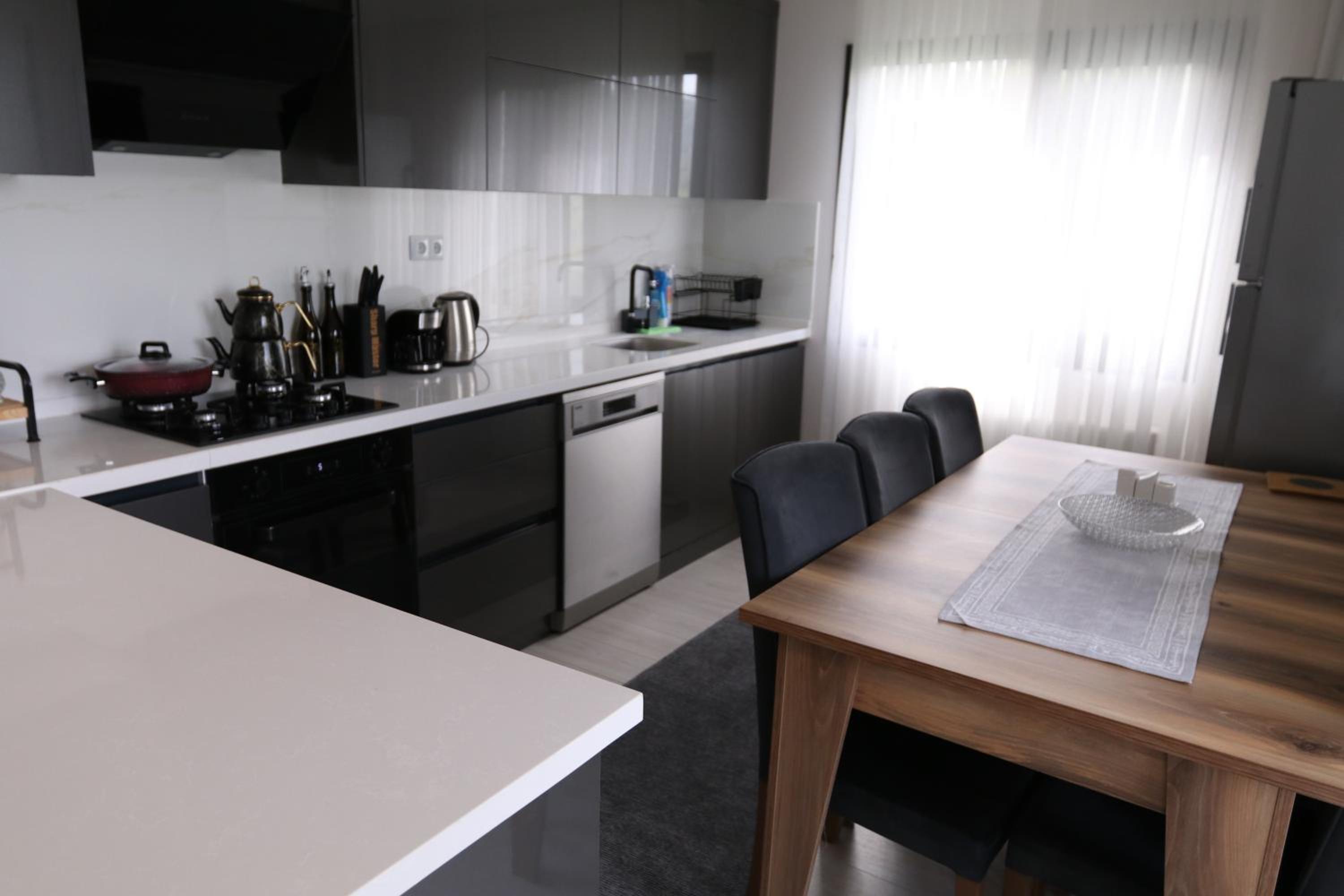 Sama house