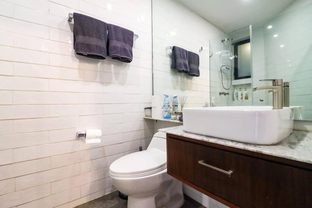 Condo de Ondas - Modern beach themed 1 bed 1 bath view 3