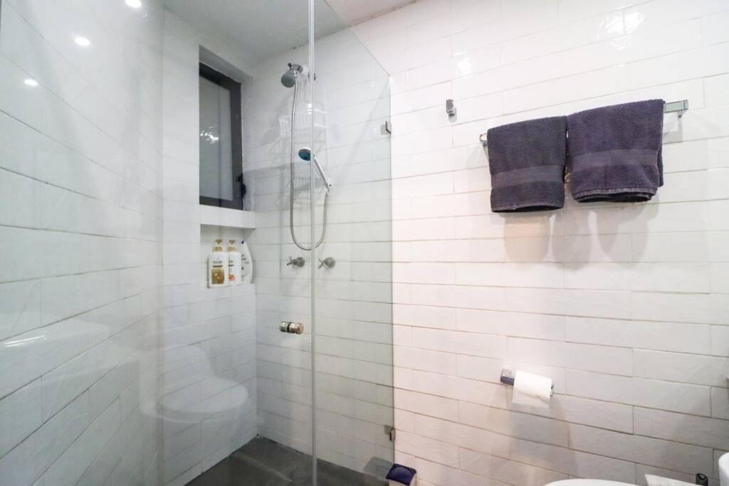 Condo de Ondas - Modern beach themed 1 bed 1 bath view 4