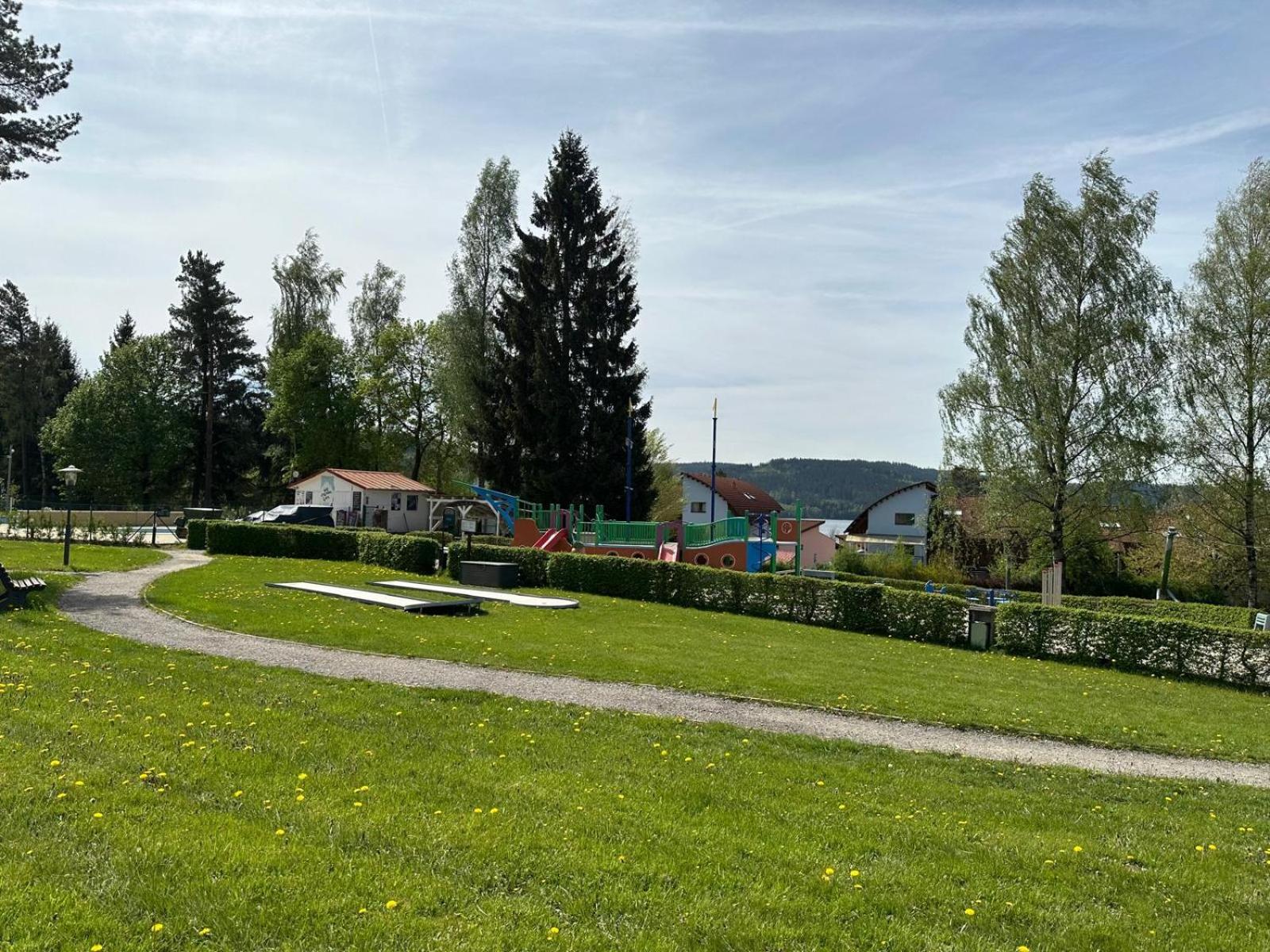 SNOW LAKE Lipno