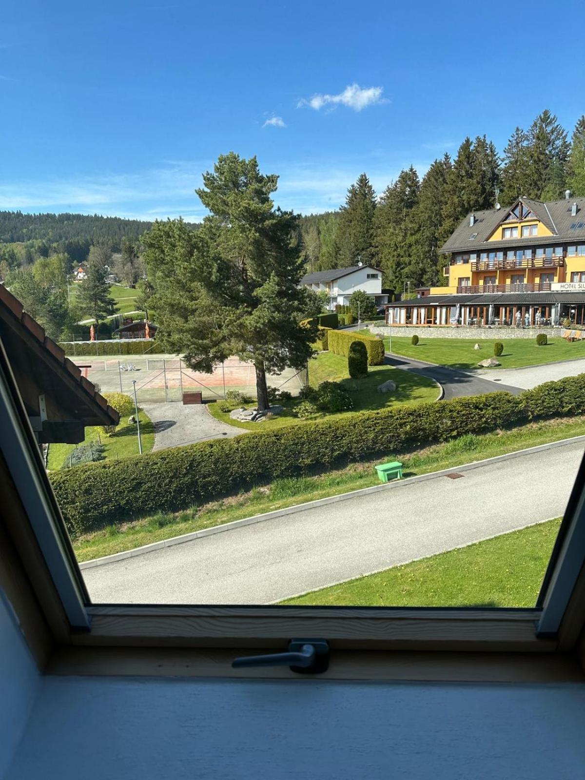 SNOW LAKE Lipno