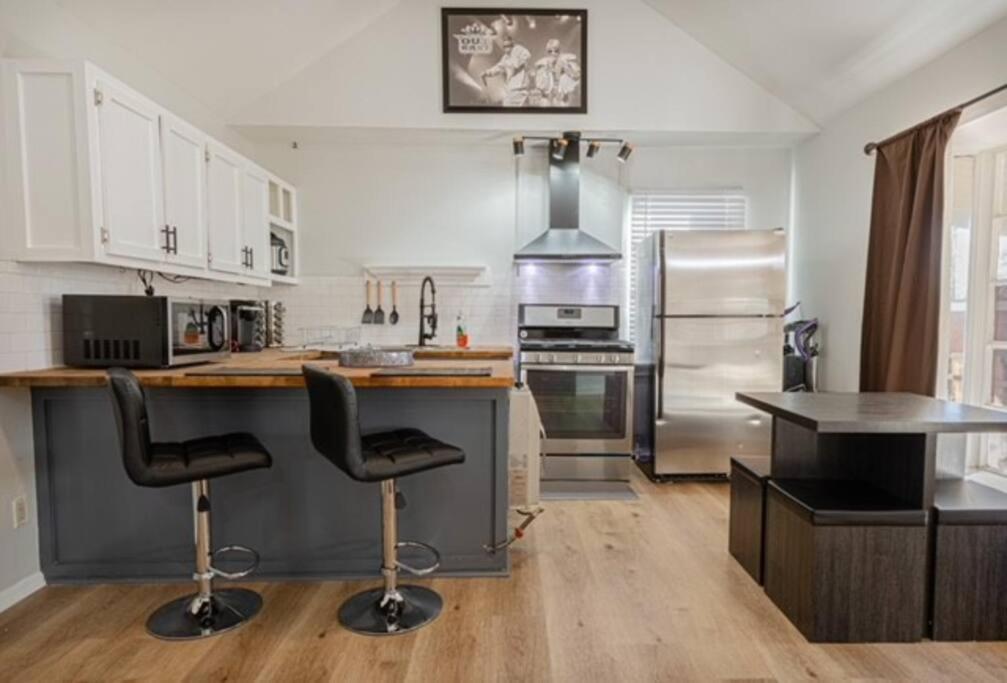 Quiet Cottage w/Grill and Patio view 4