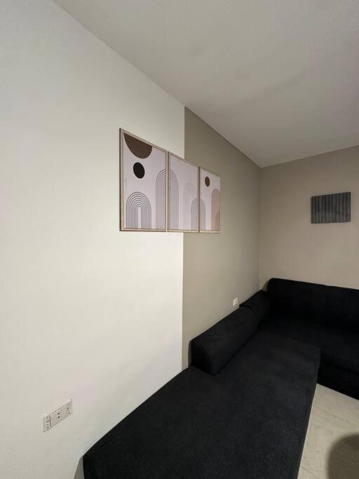 Stylish Luxe Apartment F/R 0002 view 5
