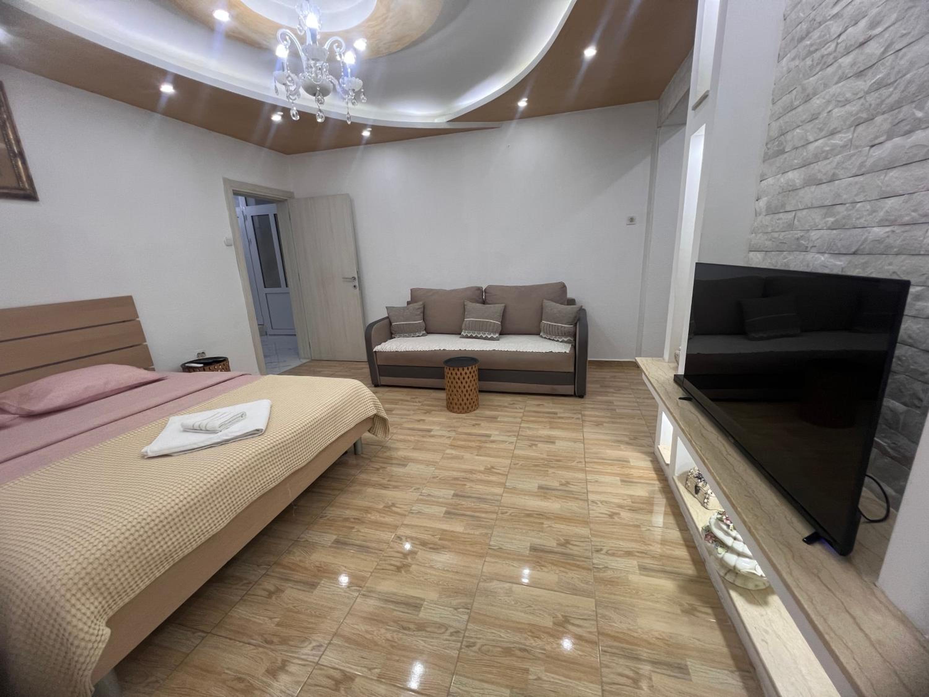 royal apartment photo 5