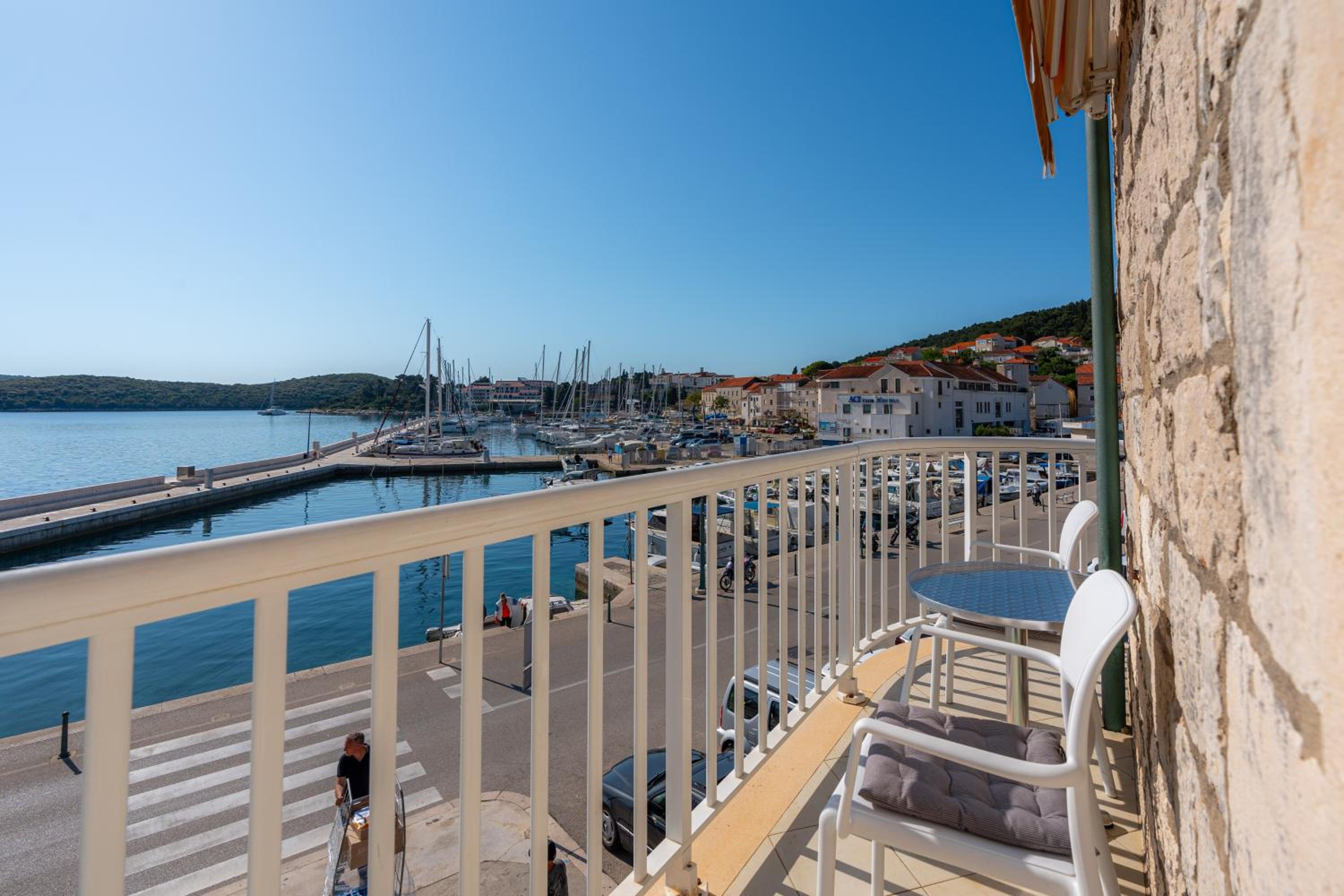 Apartments Luka, Punta Jurana view 4