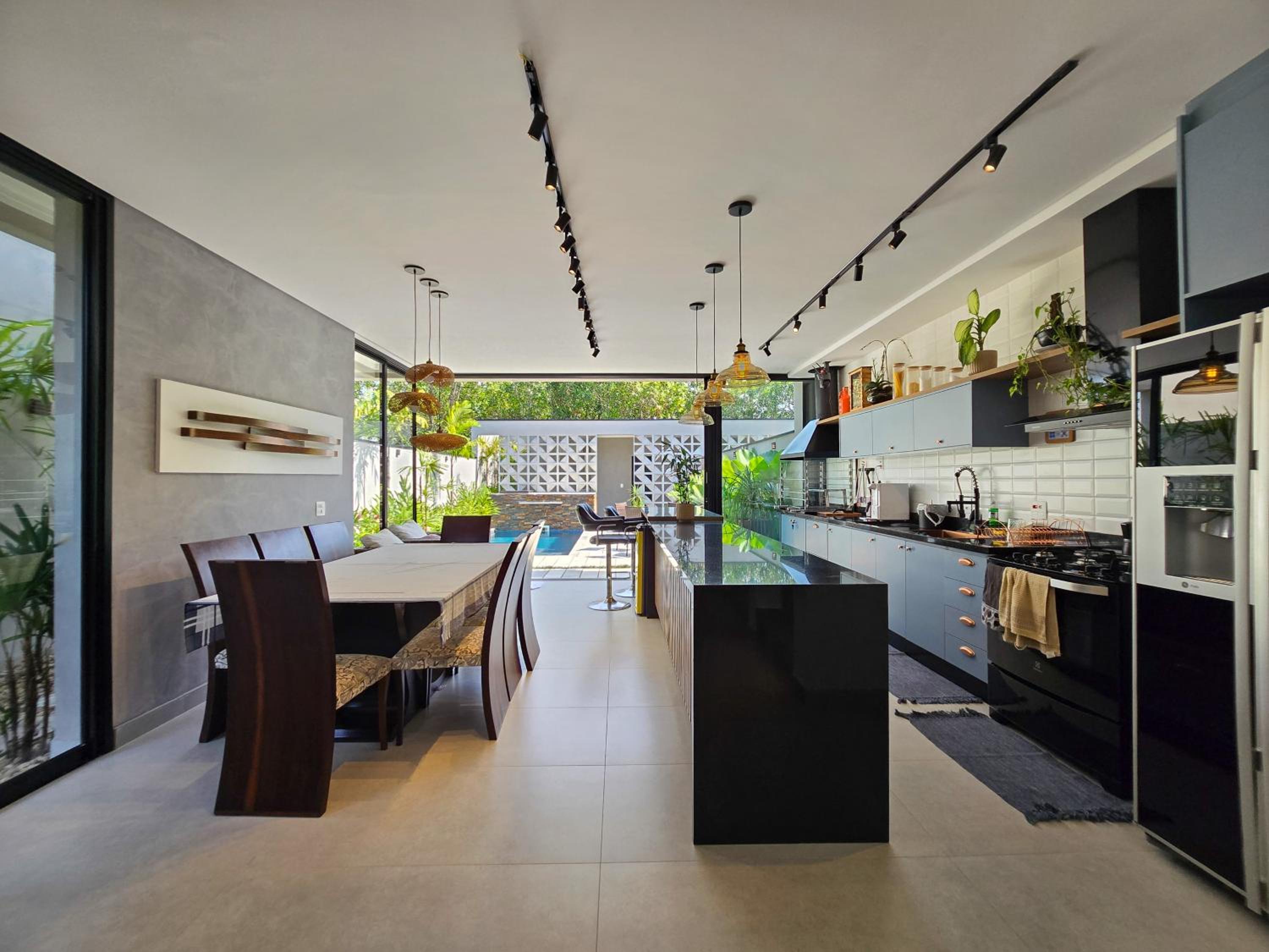 Casa Alto Padrão em condomínio - Paraíso no Jardim São Lourenço ao lado da Riviera