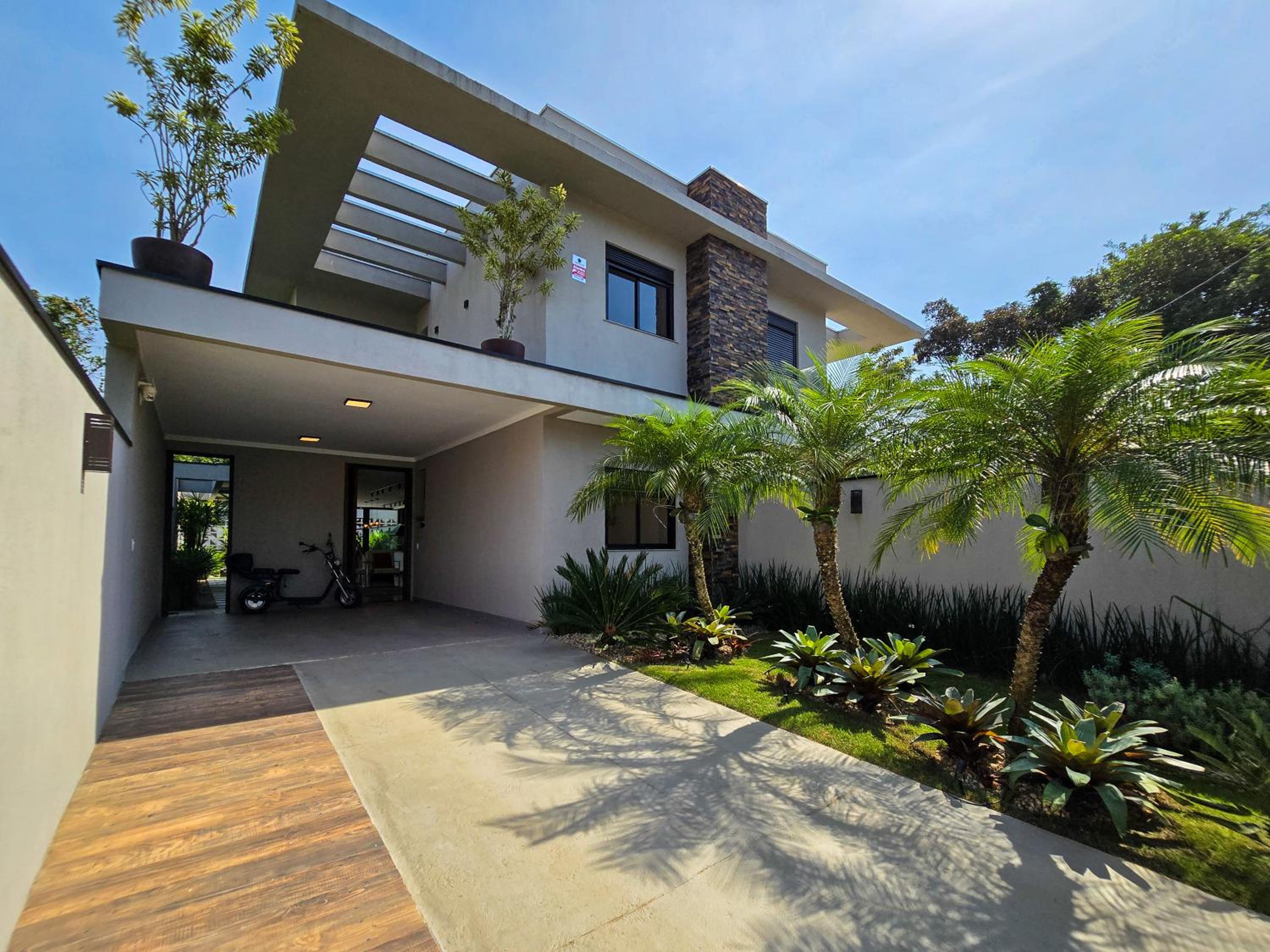 Casa Alto Padrão em condomínio - Paraíso no Jardim São Lourenço ao lado da Riviera