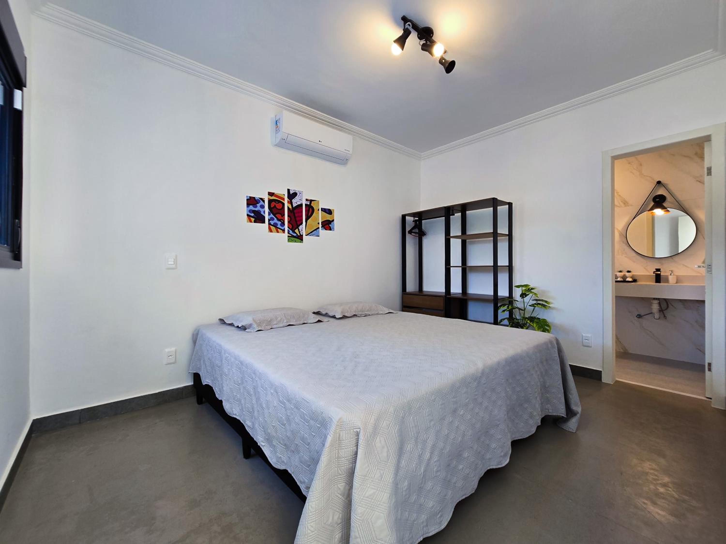 Casa Alto Padrão em condomínio - Paraíso no Jardim São Lourenço ao lado da Riviera
