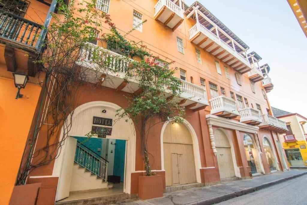 Walled City, El Centro - Hotel Amenities, Condo