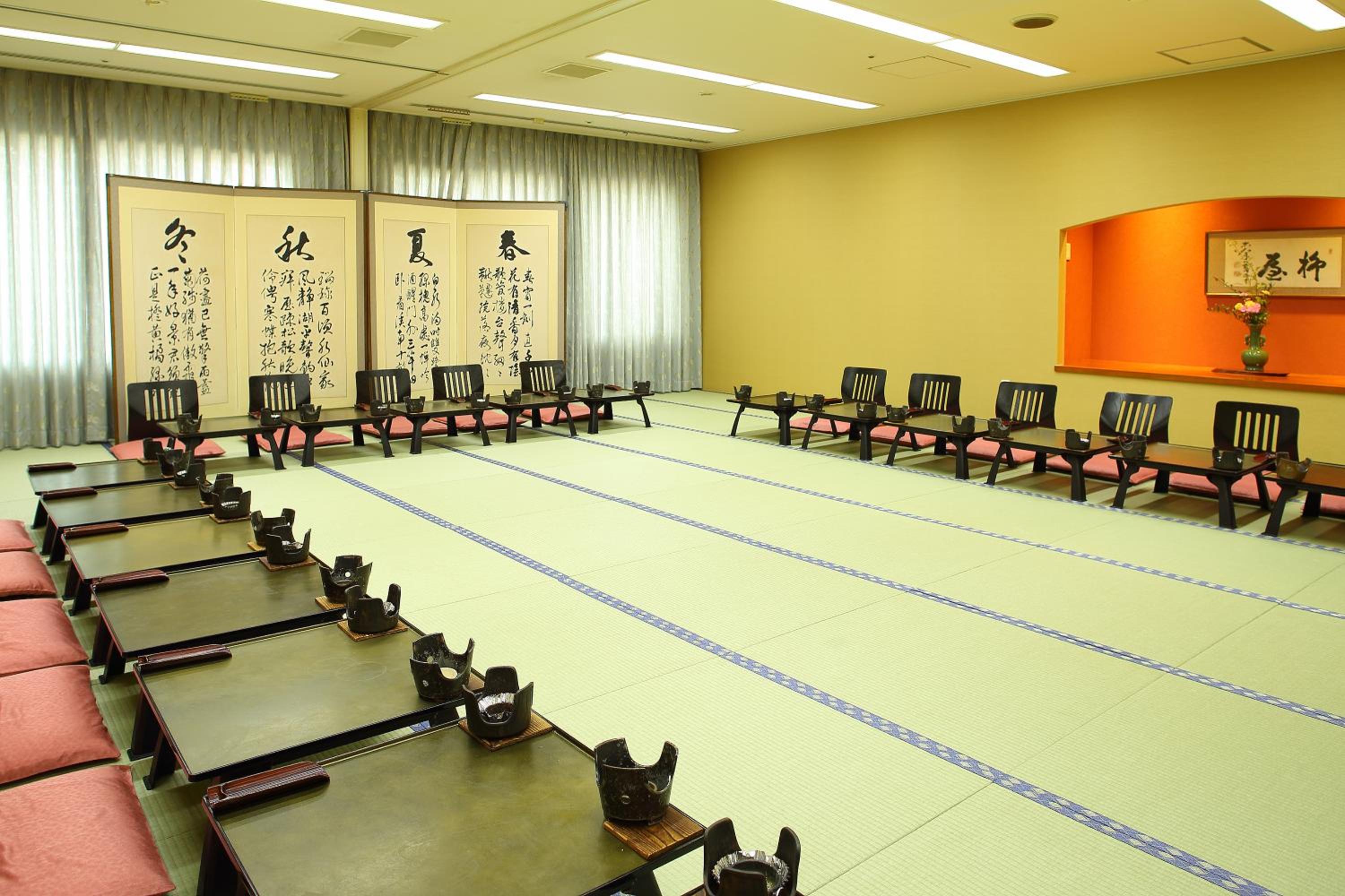 Yanagiya