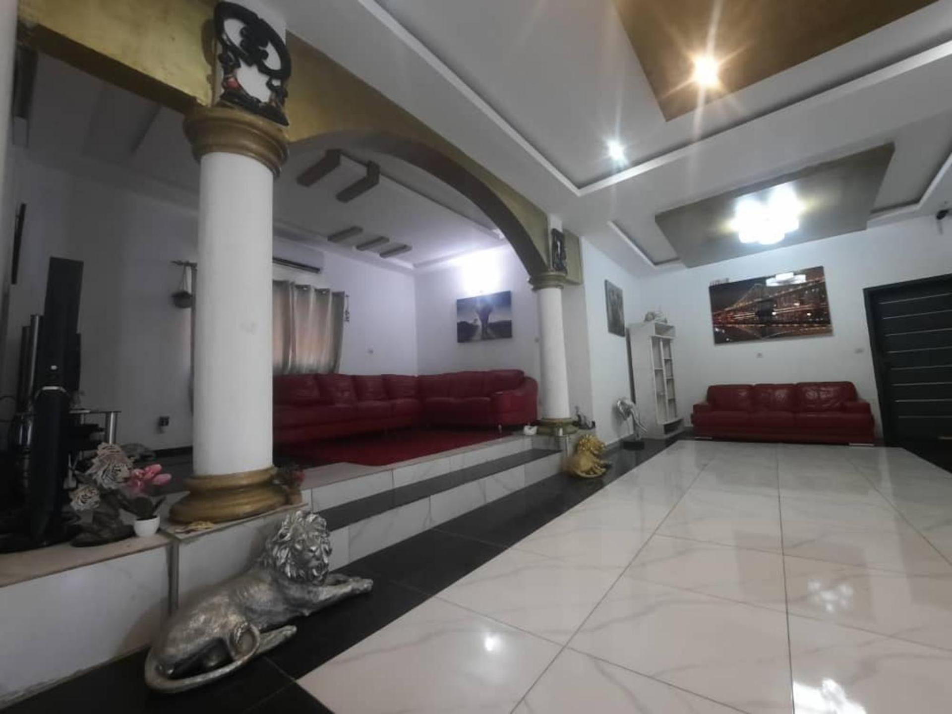 Here is our lovely 1-Bed Apartment in Abidjan