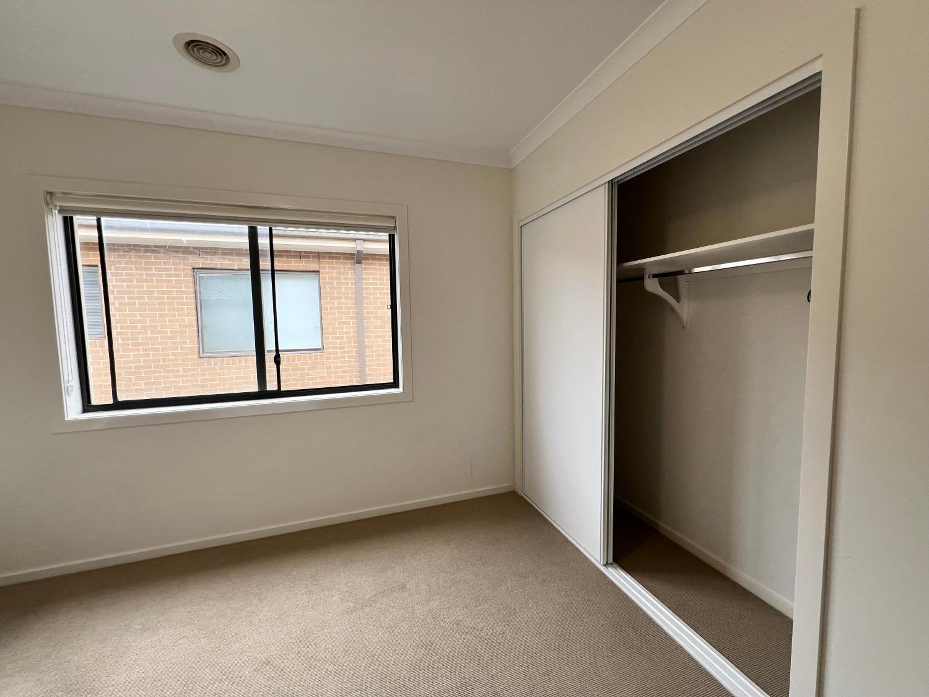 Point Cook Landmark Coastal Wetland Park Villa Free Parking