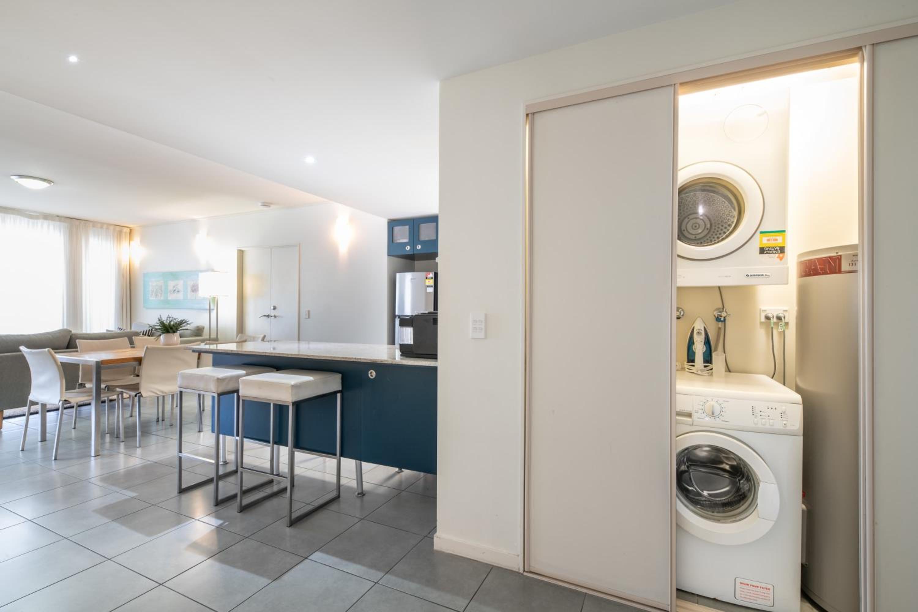 Airlie Beach Ocean Views & Resort Living @ 231