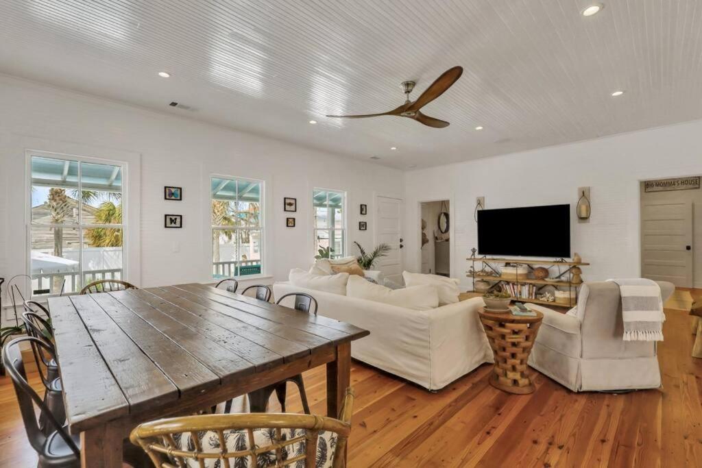 Big Mama Beach House Limited time 5BDR, POOL view 3