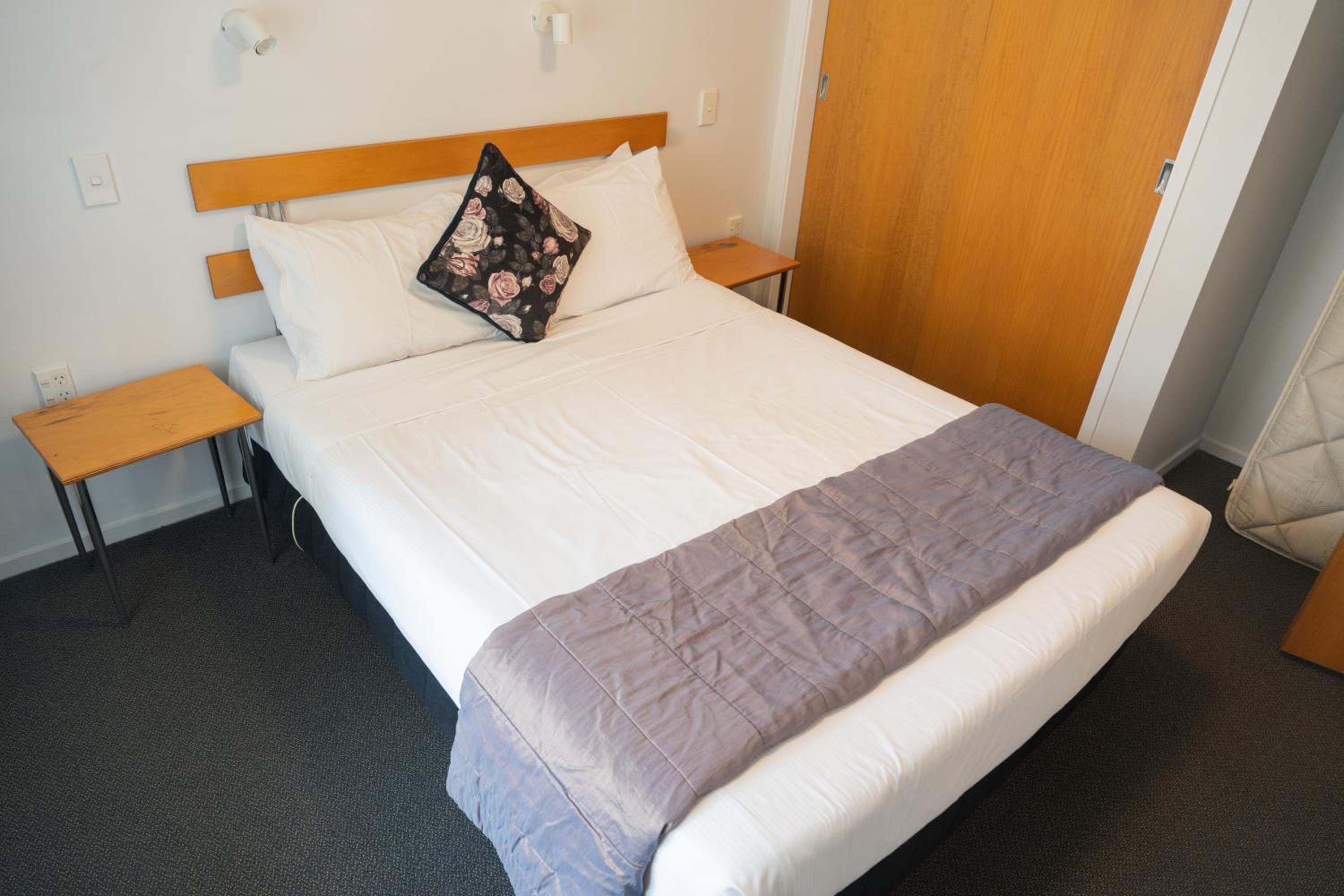 Victoria Court Motor Lodge - Free Parking