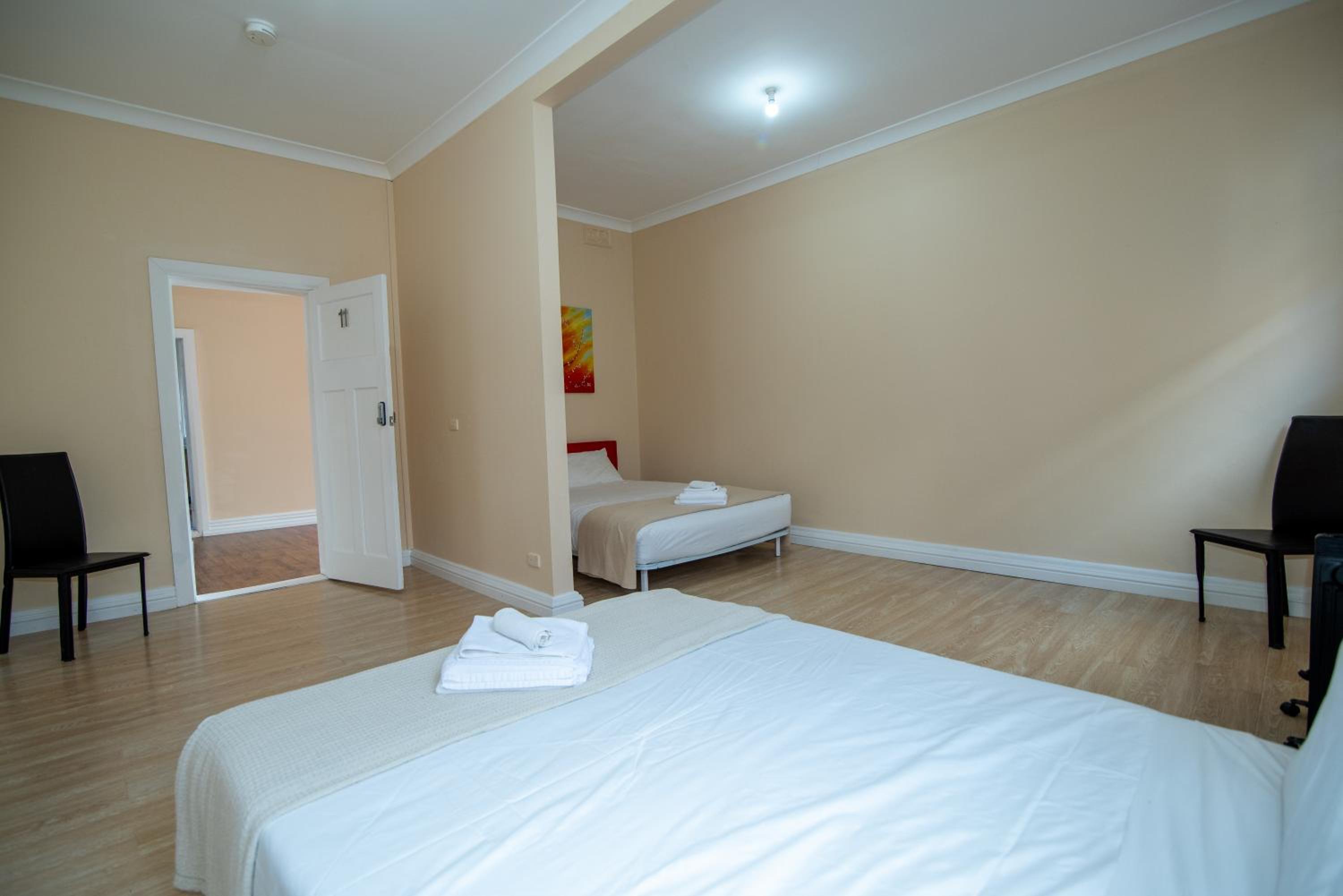 Your Own Pub in Finley, Sleeps 25