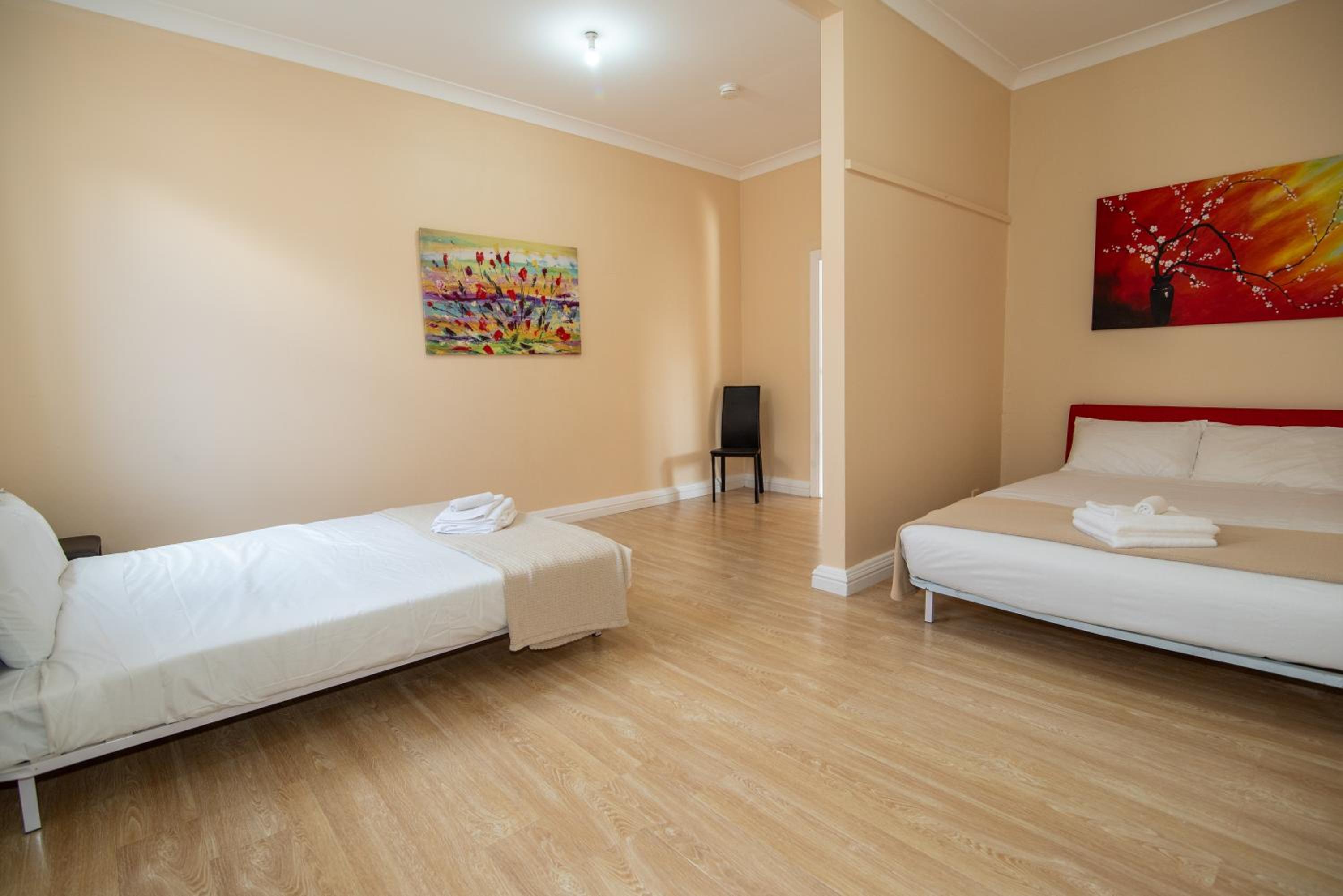 Your Own Pub in Finley, Sleeps 25