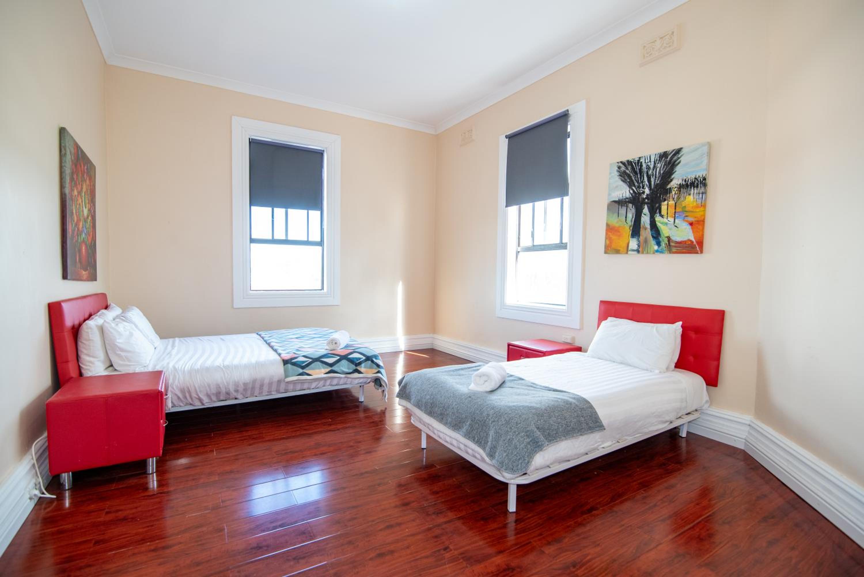 Your Own Pub in Finley, Sleeps 25