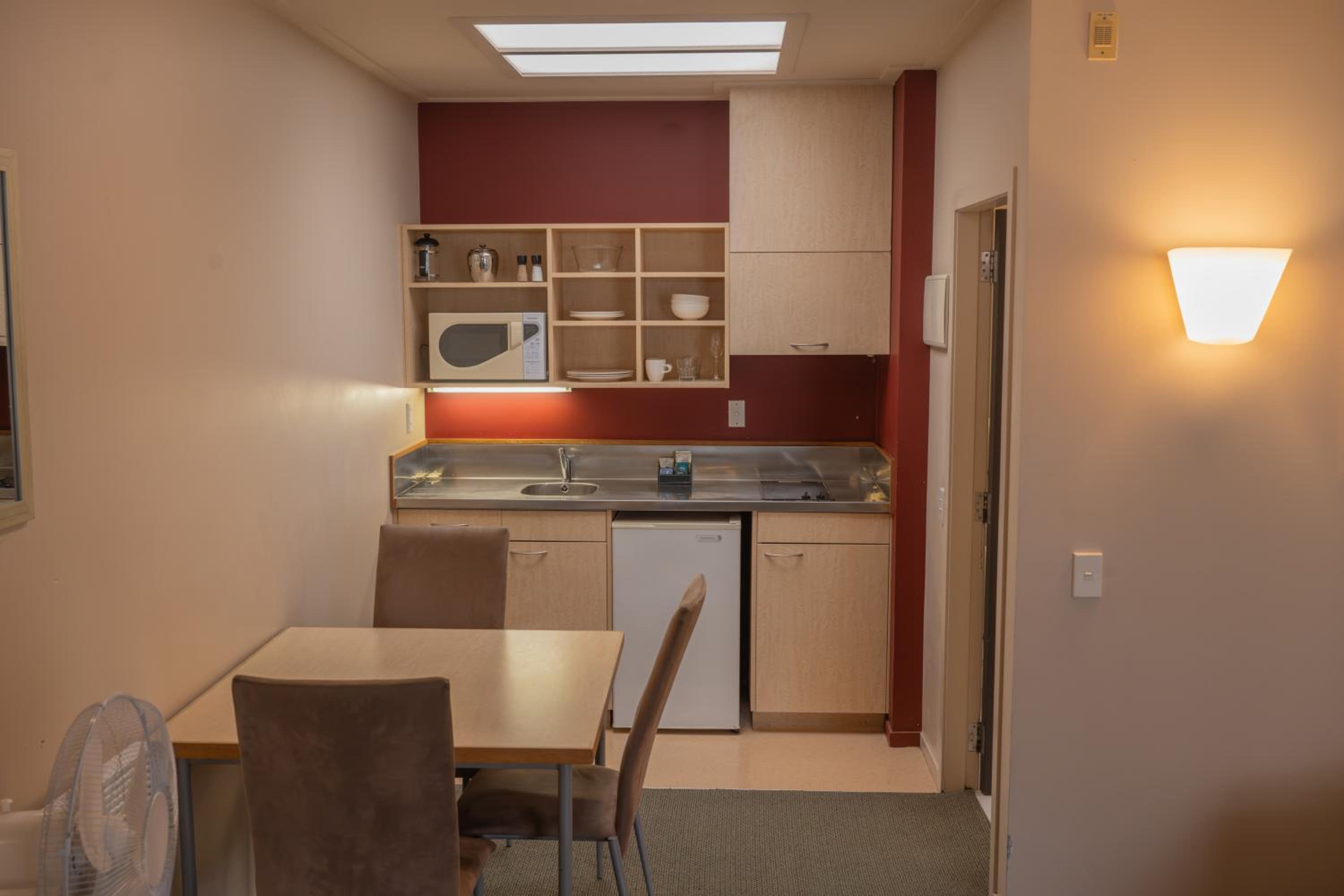 Victoria Court Motor Lodge - Free Parking
