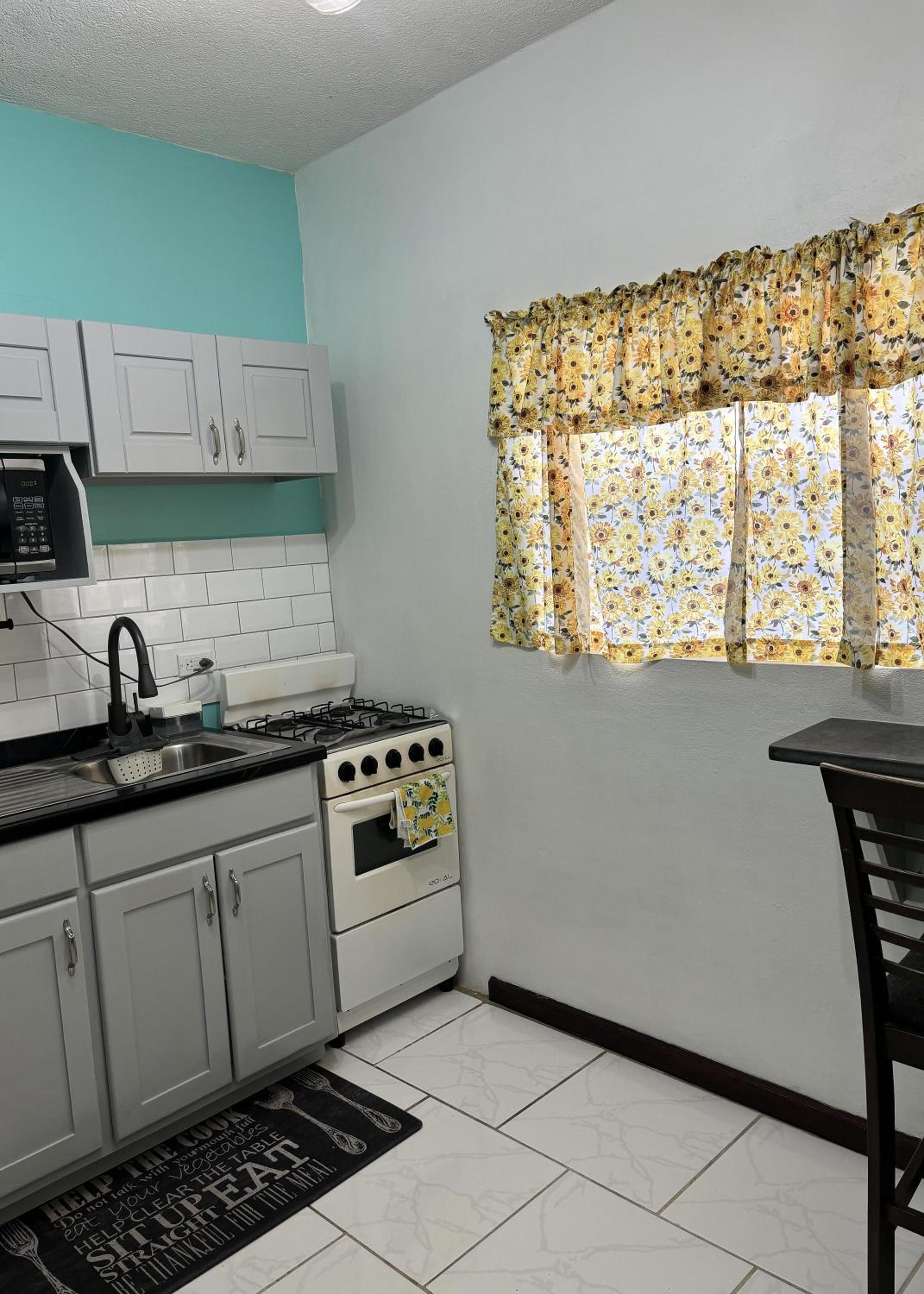 Denyse Home Cottage