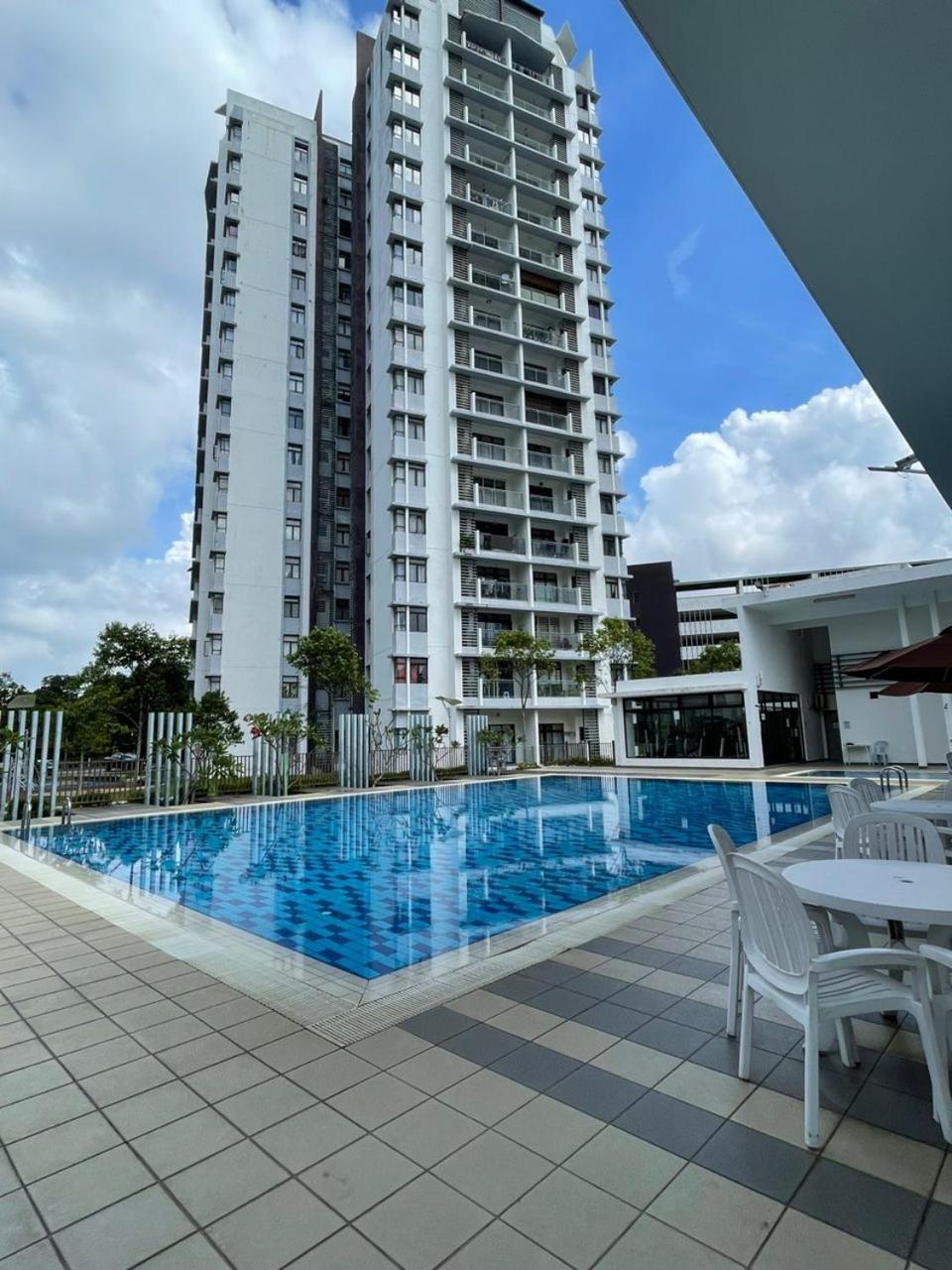 Tamara Lake View Putrajaya with Wifi and Parking photo 2