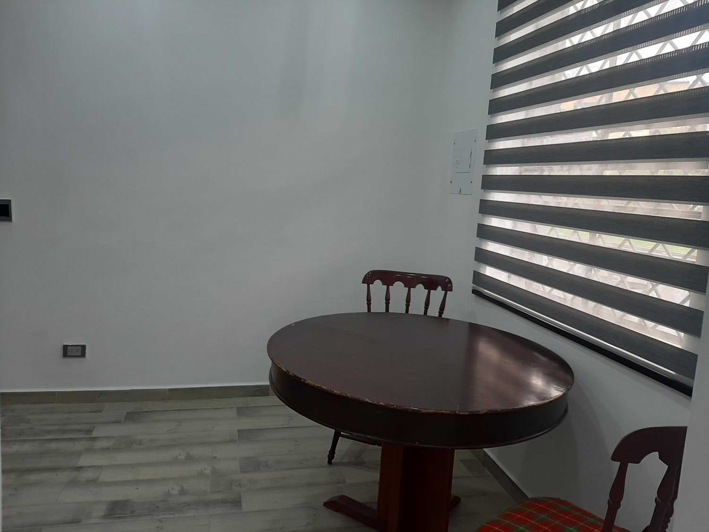 SECTOR DE CORFERIAS , APARTAESTUDIOS Y HABITACIONES A 5 CUADRAS, EMBAJADA AMERICANA 10 CUADRAS, CERCA AL CAN , G 12 , UNIVERSIDAD NACIONAL , AEROPUERTO a 2