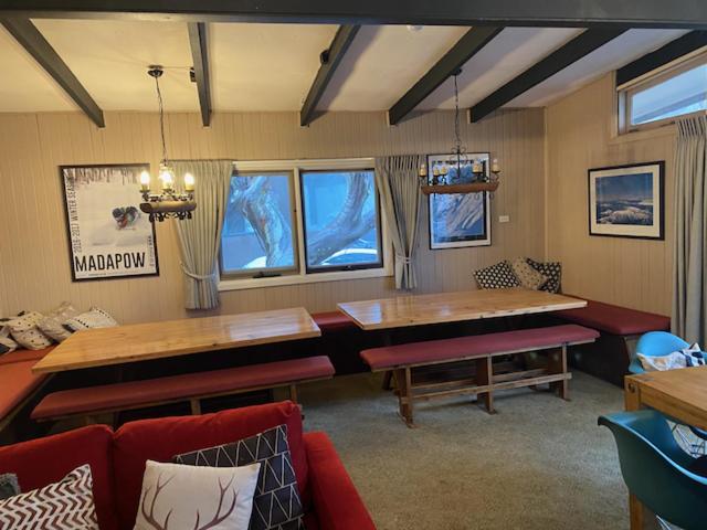 Nutcracker Ski Club