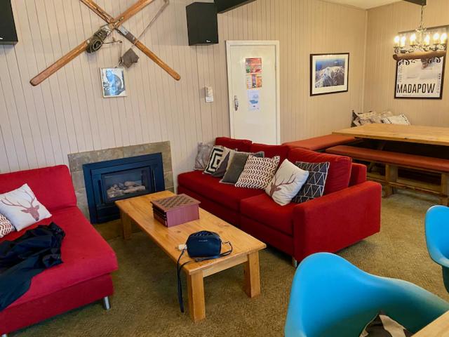 Nutcracker Ski Club