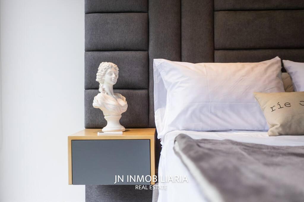 Luxury Cabin with Jacuzzi - 3min Airport JMC