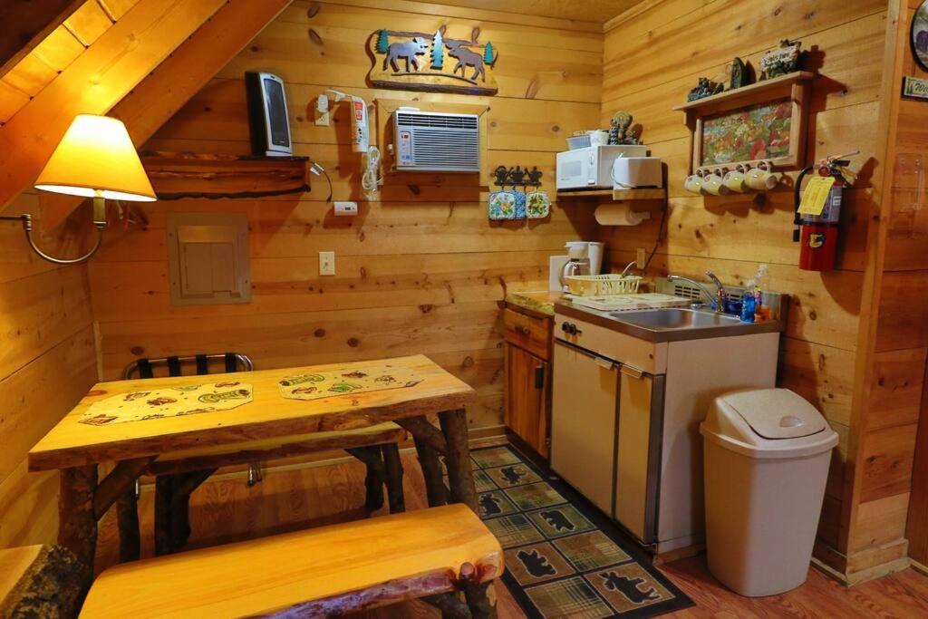 Cute updated Mountain Cabin fireplace #3 view 4