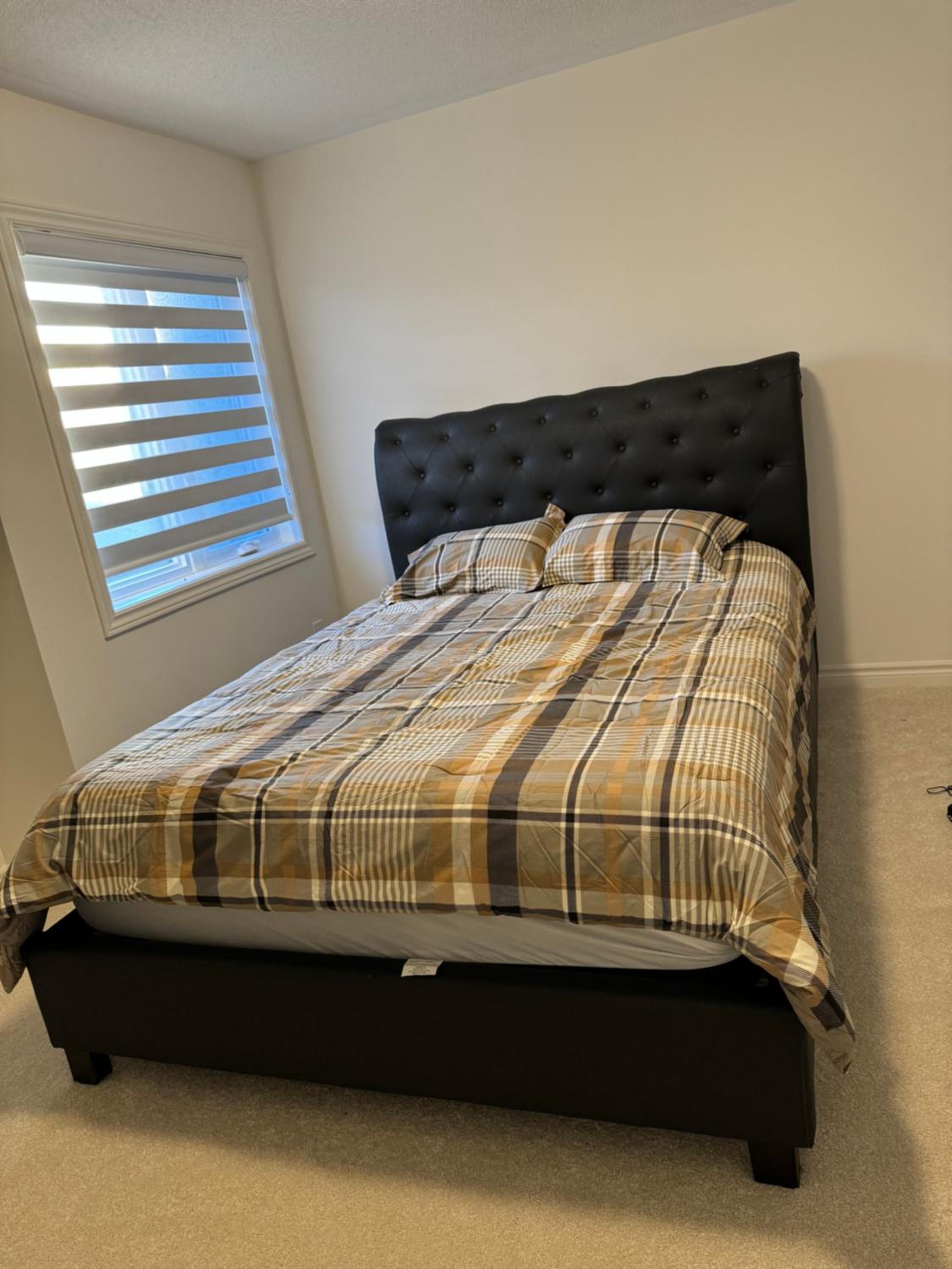 Spacious House in Cobourg