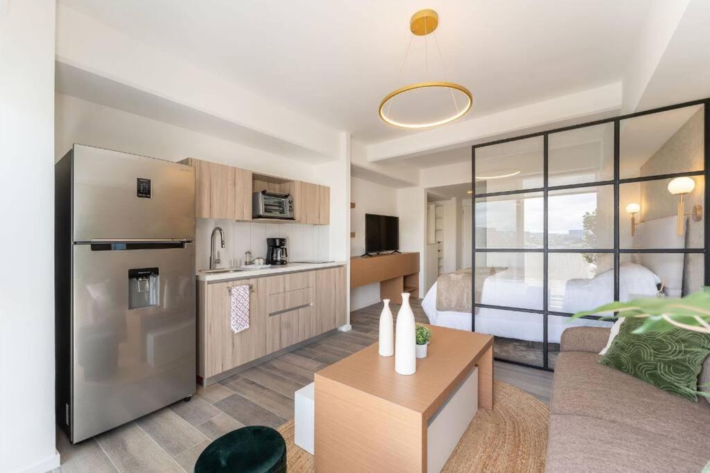 Departamento independiente con parqueo incluido