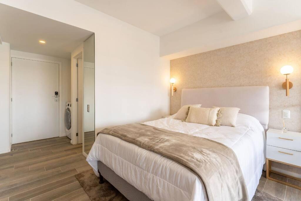 Departamento independiente con parqueo incluido