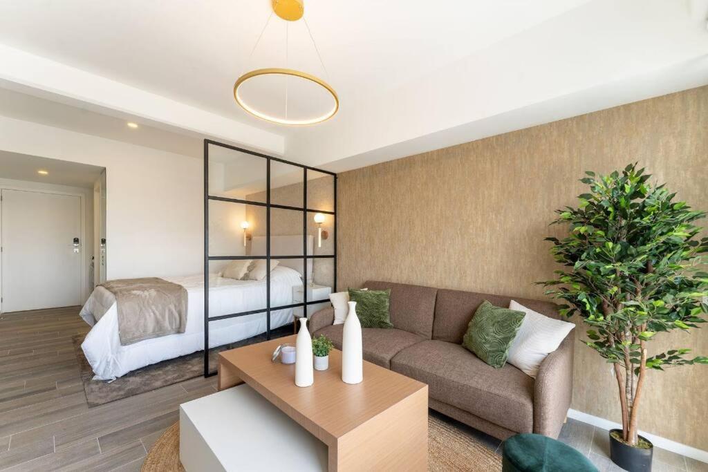 Departamento independiente con parqueo incluido