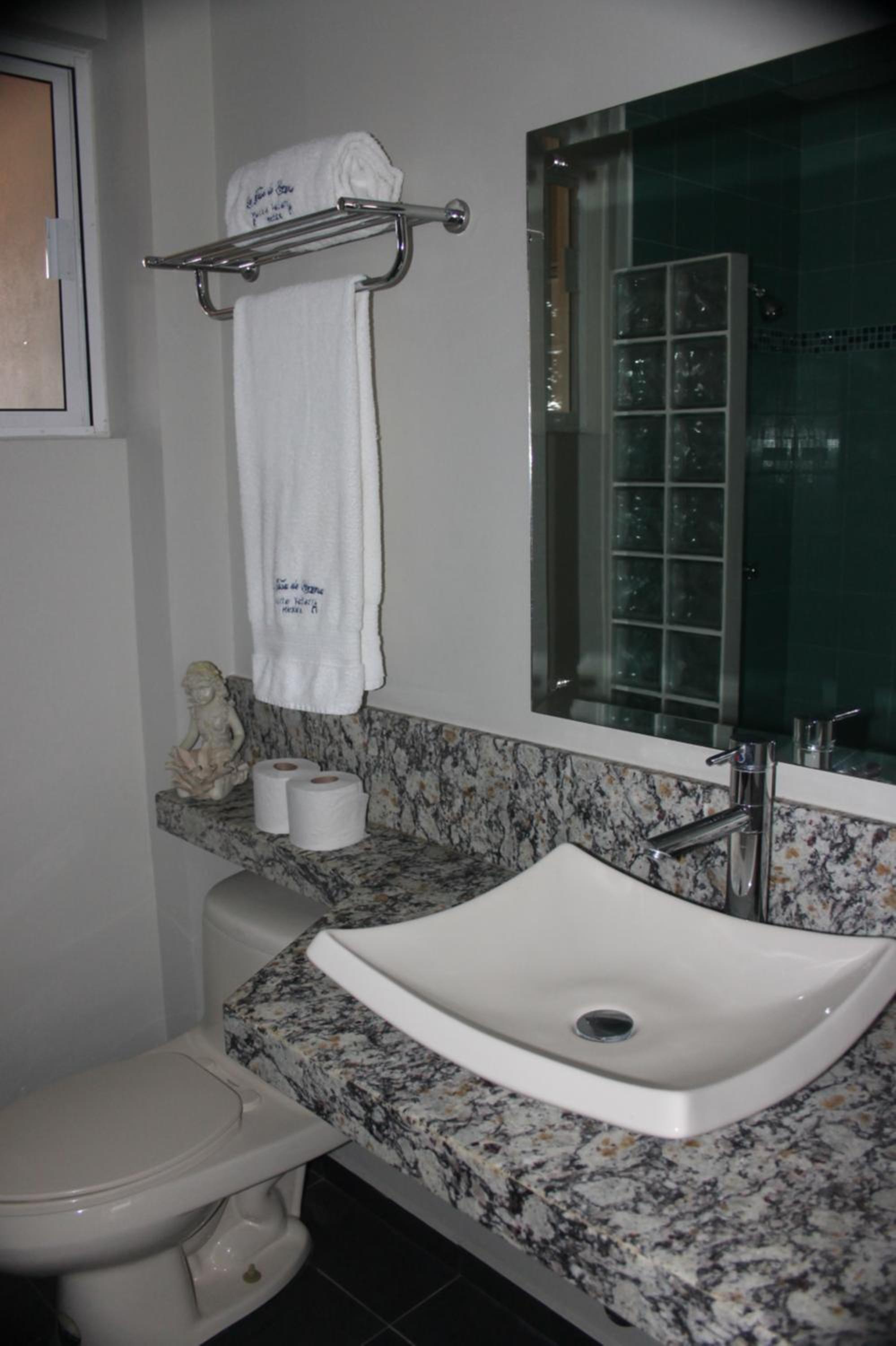 Departamentos hasta para 6 personas en Puerto Vallarta view 5