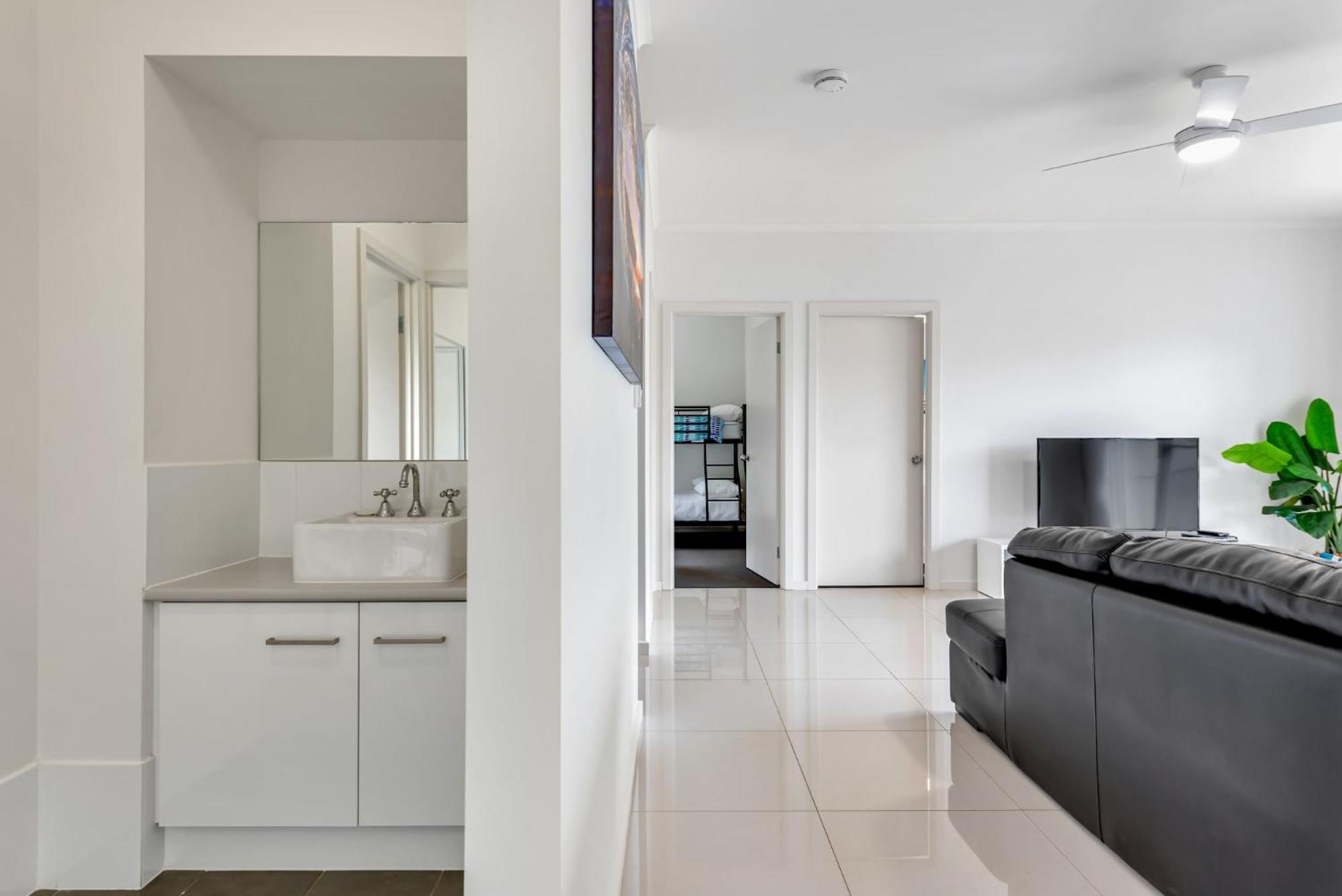 Modern Elegance 27 Breckan Ave Victor Harbor