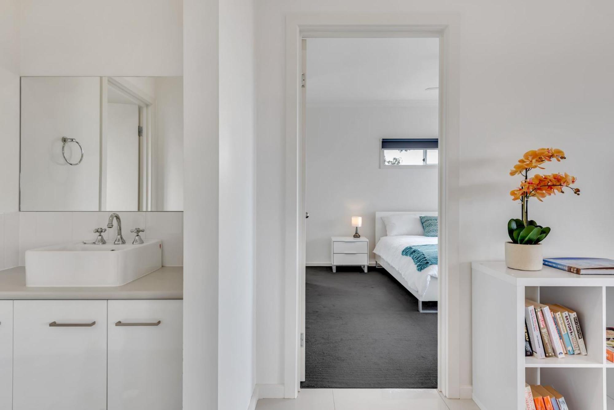 Modern Elegance 27 Breckan Ave Victor Harbor