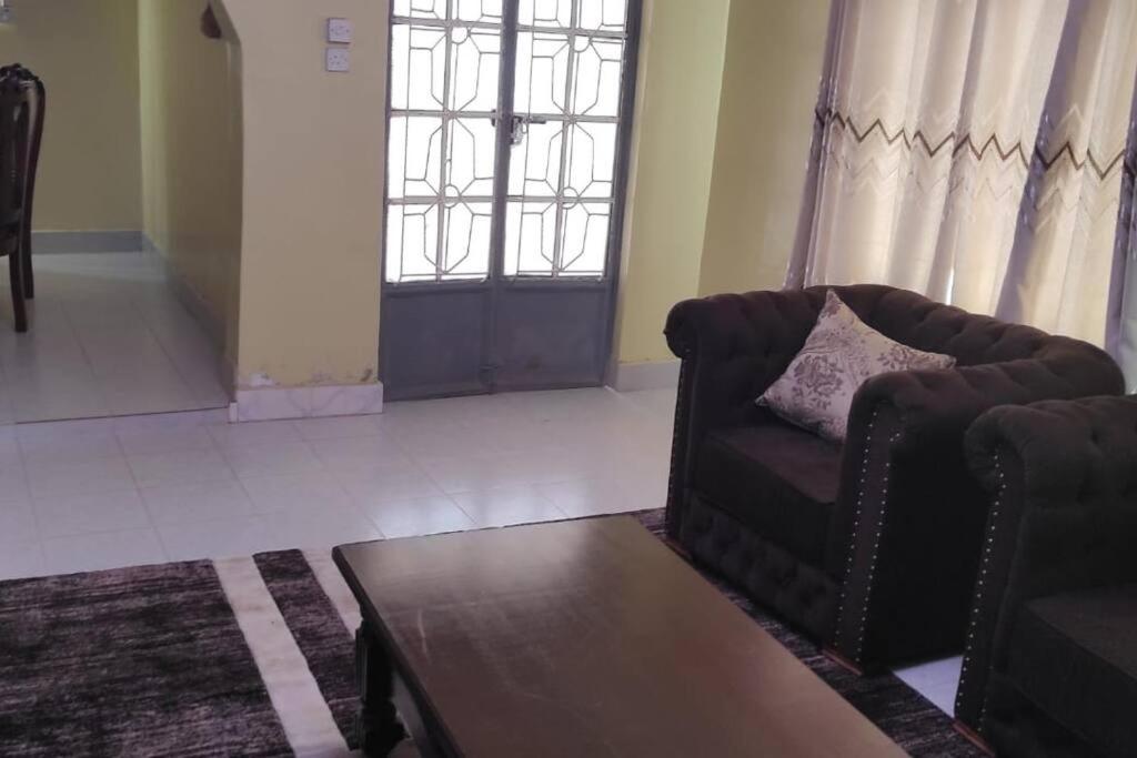 Cheerful 3 bedrooms HOME with an inbuilt hottub view 4