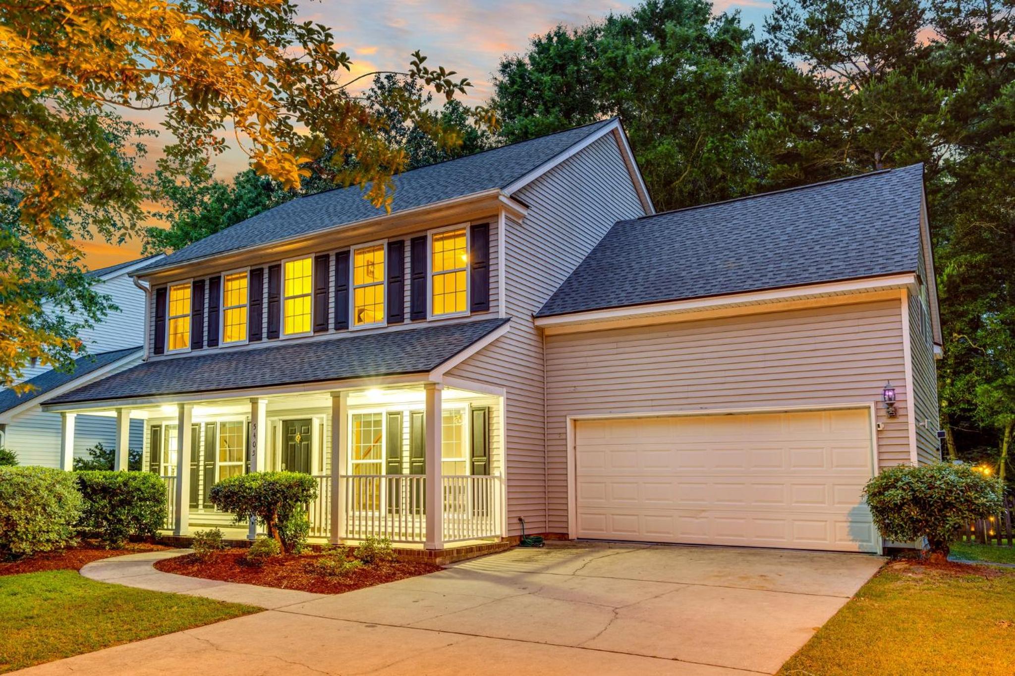 Country Haven - Hot Tub & Pool! Game Room, King Beds, Mins 2 dwtn