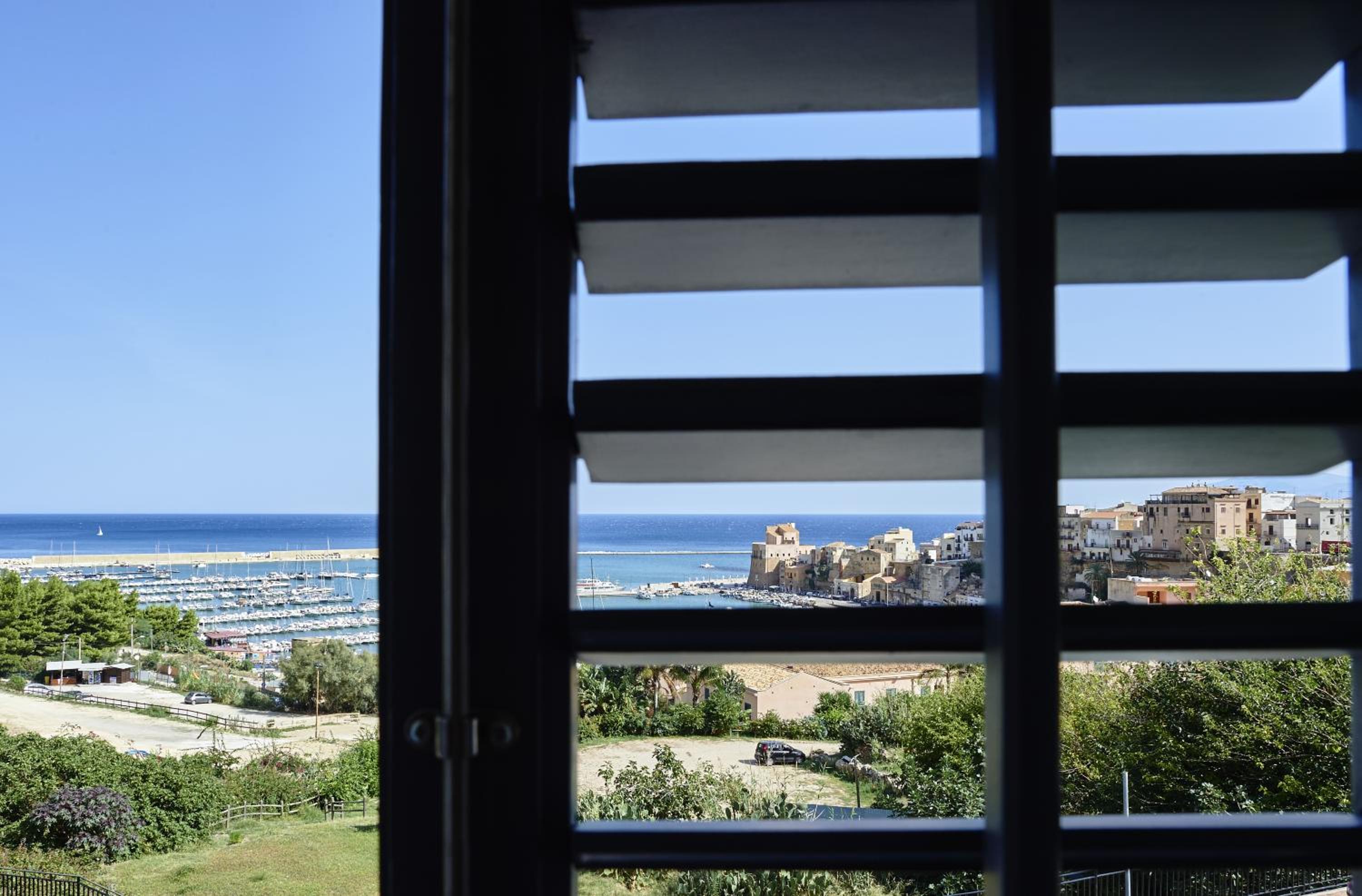 Santina Suites